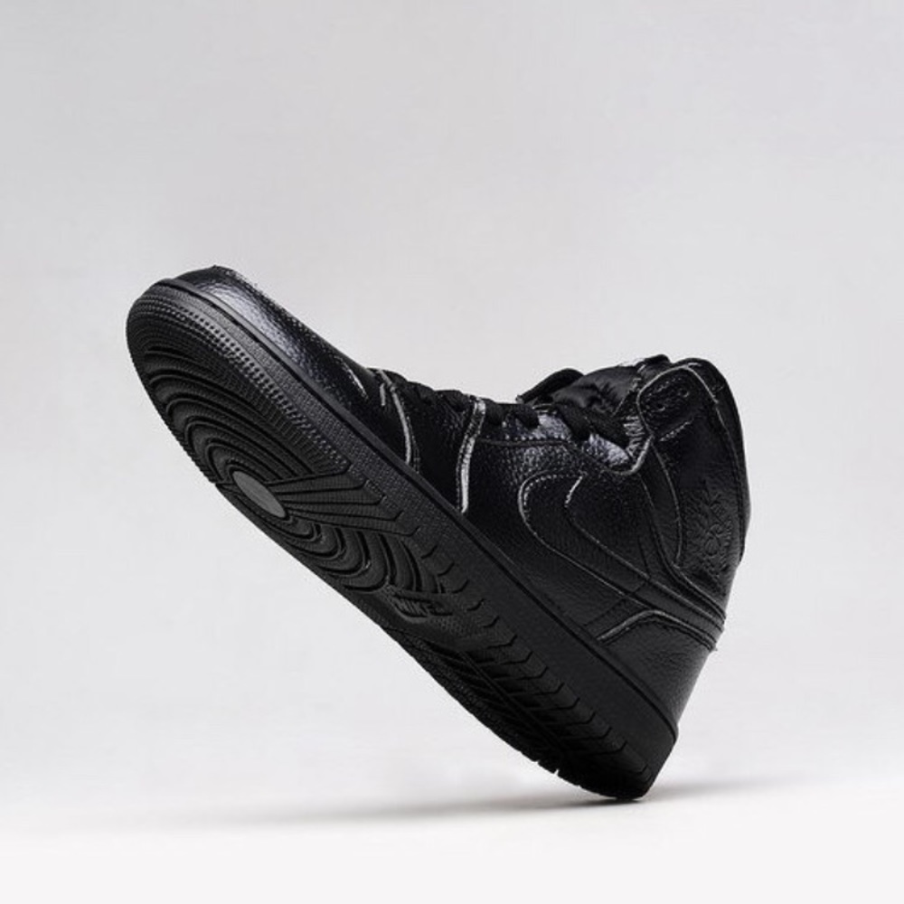Black Air Jordan 1 Mid